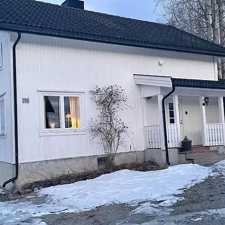 Koselig Gammelt Hus Pa Gard * Forberg